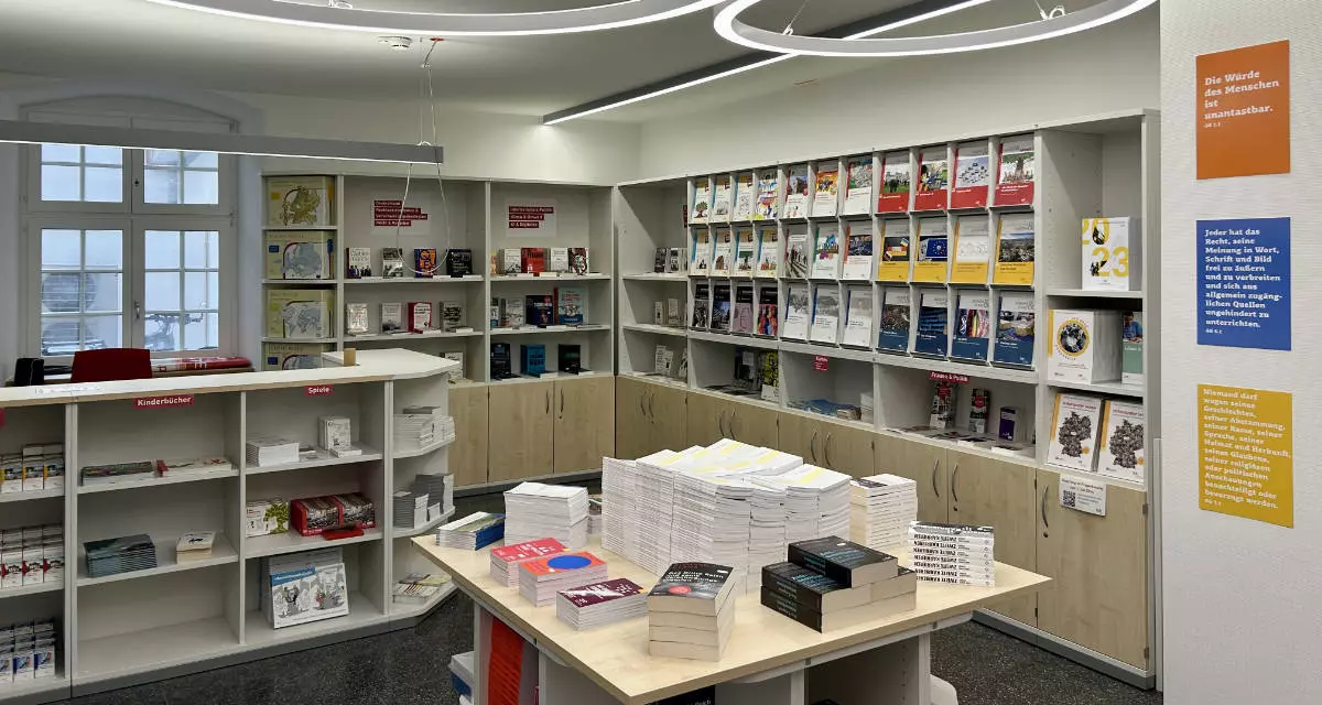 Shop der LpB Freiburg in der Rathausgasse 33. 